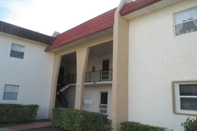 200 Lake Carol Drive 1