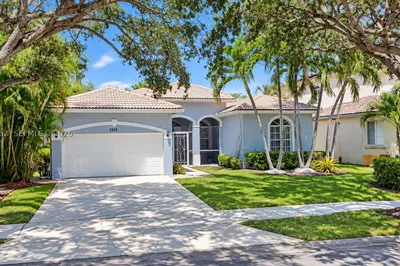 2919 Augusta Cir 1