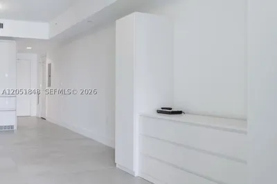 1010 Brickell Ave #3210 1