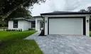 702 NW 39th Circle Photo