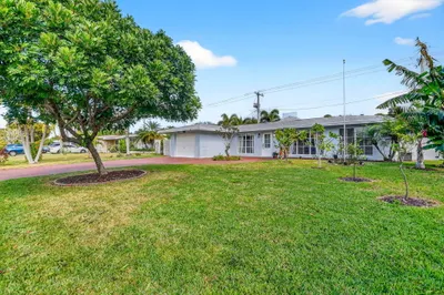 2842 SW 4th Street 1
