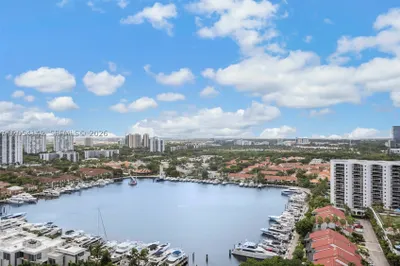 21205 Yacht Club Dr #2403 1