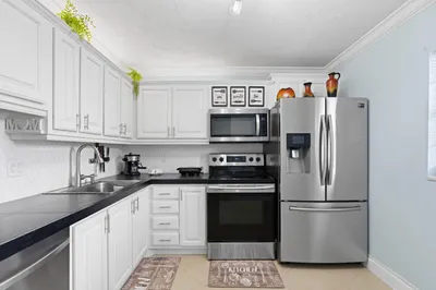 300 NE 26th Avenue #1030 1