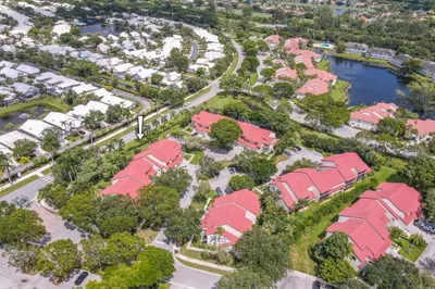 15 Lexington Lane E #G 1