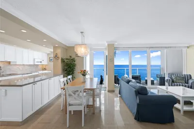 4300 N Ocean Boulevard #15E 1