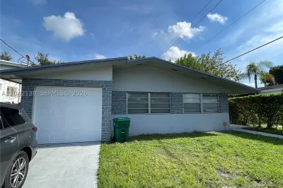 2901 NW 50th St 1