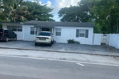 1341 NE 149 St 1