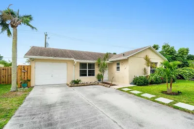 121 Deerfield Drive 1