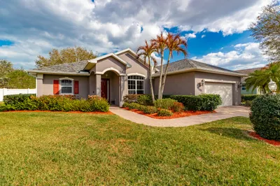 240 SW Champagne Ct Court Sw 1