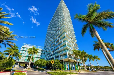 2000 metropica way #2208 1