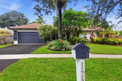 11929 SW 56th 1