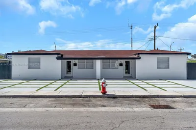 86 NE 6th Ave 1