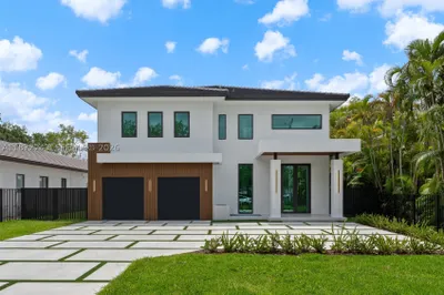 8620 SW 112 St 1