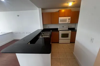1780 Palm Cove Blvd #6-305 1