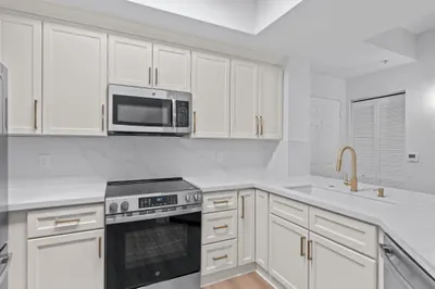 720 S Sapodilla Avenue #106 1