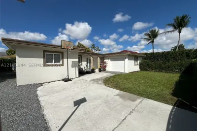 9975 NW 27th Ter 1