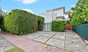 2501 Pine Tree Dr Photo