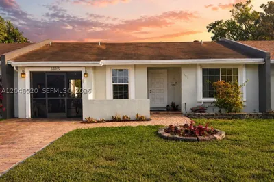 360 B Lakewood Cir E 1