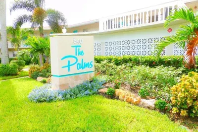 640 SE 2nd Avenue #111 1
