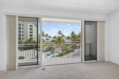1660 S Highway A1A (Incl. separate deeded guest suite) #222 1