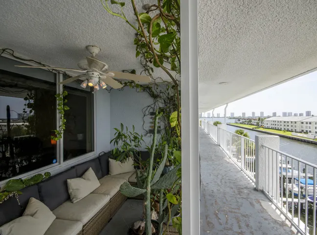 Just Listed | 108 Paradise Harbour Boulevard #514 + Boat Slip 2