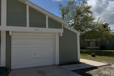 1456 SE Rivergreen Circle 1