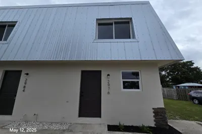 2976 SE Bonita Street 1