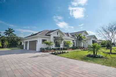 11900 SW 14th Pl 1