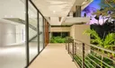 100 Hampton Ln Photo