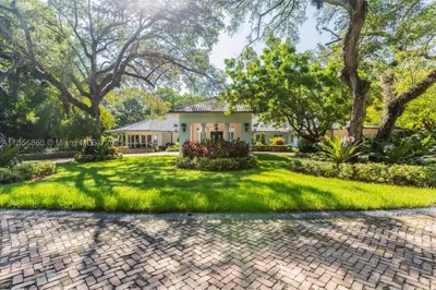 9400 Old Cutler Rd 1