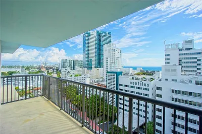 1800 Collins Ave #15C 1