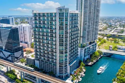 690 SW 1st Ct #3118 1