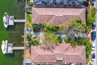 8401 Crespi Blvd #1 1