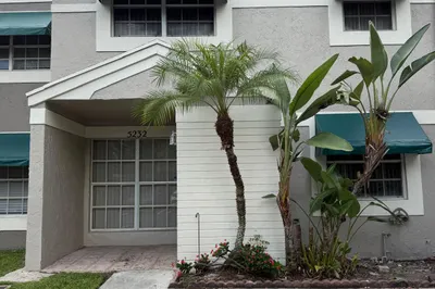 5232 SW 122ND Terrace #5232 1
