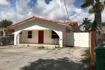 2300 SW 59th Ave 1