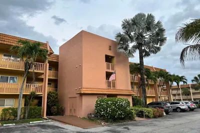 6750 Royal Palm Boulevard #310e 1