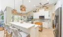 6 Pineapple Lane Photo