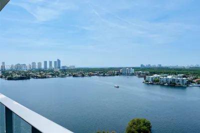 17111 Biscayne Blvd #1806 1