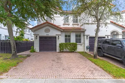 8165 NW 108th Ave #8165 1