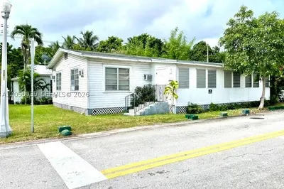 200 Florida Ave #200 1