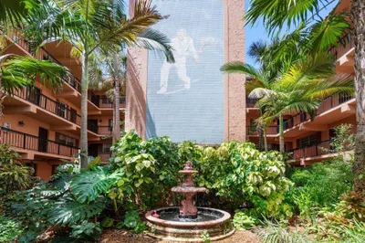 620 Tennis Club Dr #302 1