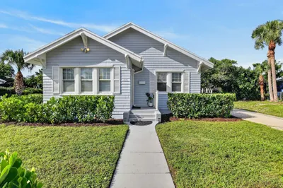 415 Greenbriar Drive 1