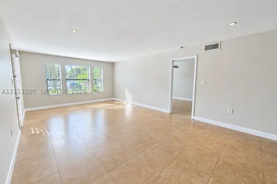 10500 SW 155th Ct #10111 1