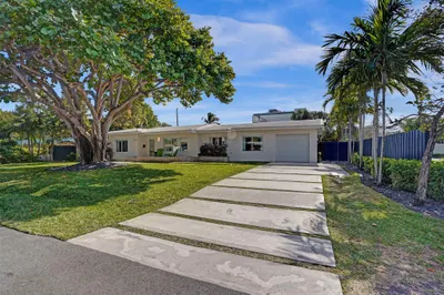 2514 Yacht Club Blvd 1