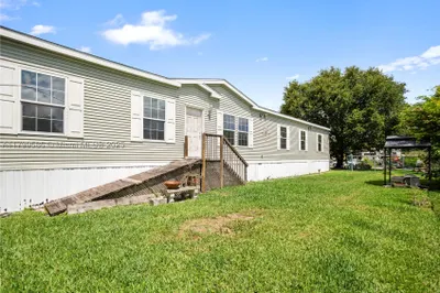13010 SW 7th Ct 1