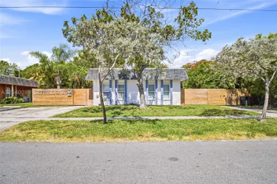 610 SW 2nd Ave #1 1