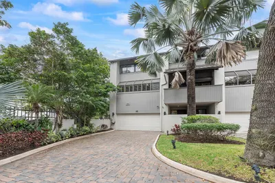 40 Portside Drive 1