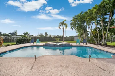 10560 SW 140th Rd 1