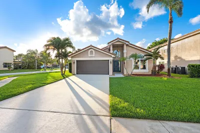 8657 Tourmaline Boulevard 1