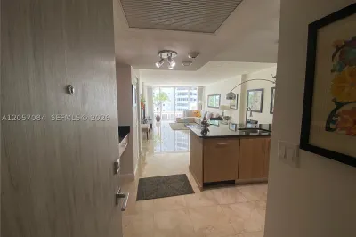 10275 Collins Ave #215 1